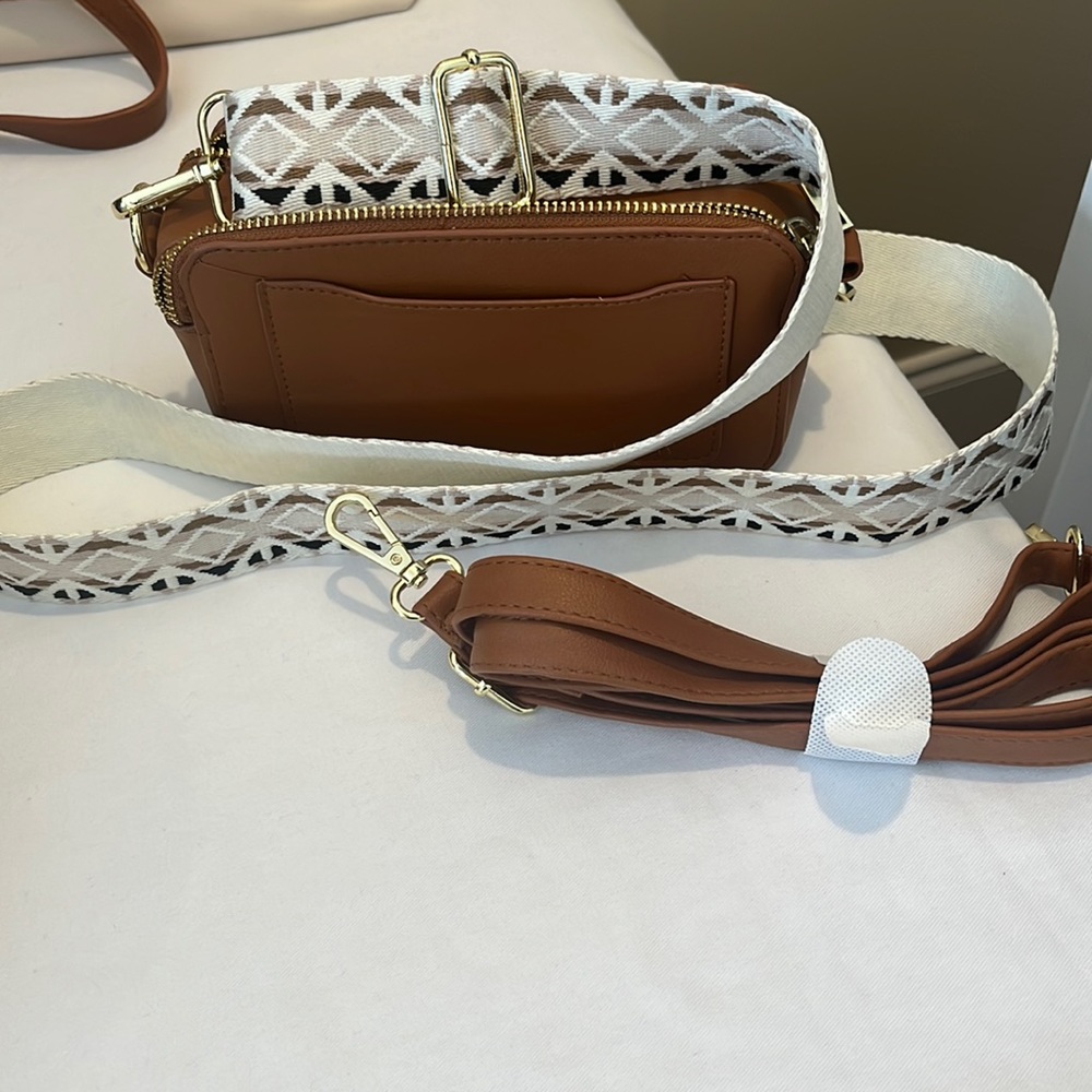 Cross body small with two stripes